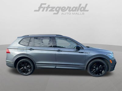 2022 Volkswagen Tiguan 2.0T SE R-Line Black