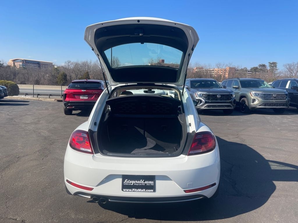 2018 Volkswagen Beetle 2.0T SE
