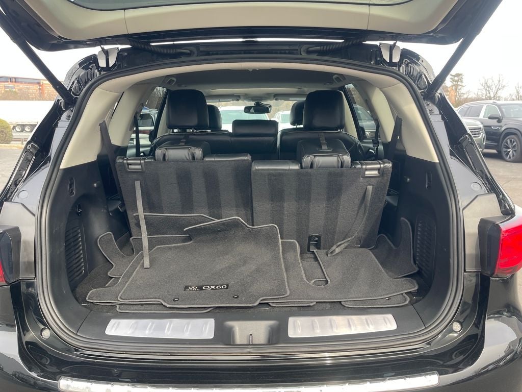 2019 INFINITI QX60 LUXE