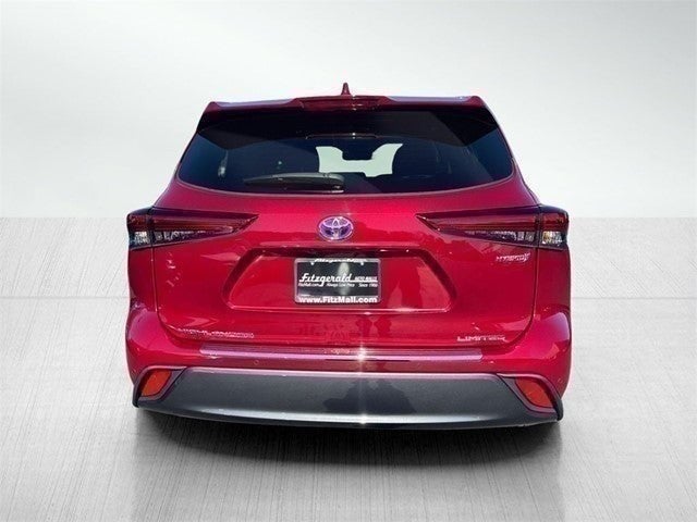 2022 Toyota Highlander Hybrid Limited