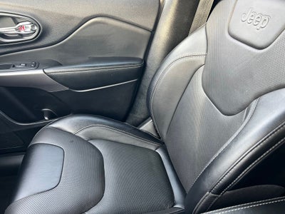 2022 Jeep Cherokee Latitude Lux