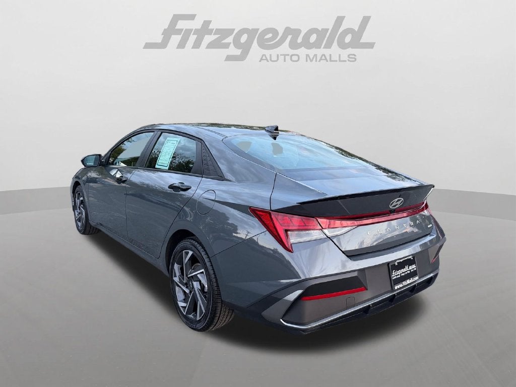 2025 Hyundai Elantra Hybrid SEL Sport