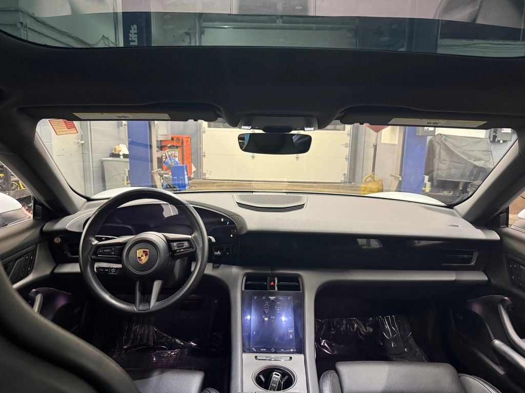 2022 Porsche Taycan Base