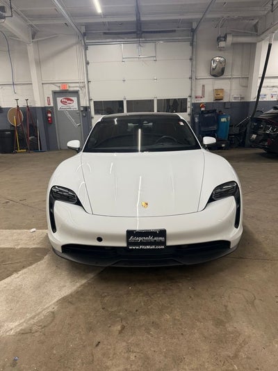 2022 Porsche Taycan Base