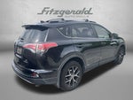 2017 Toyota RAV4 Hybrid SE