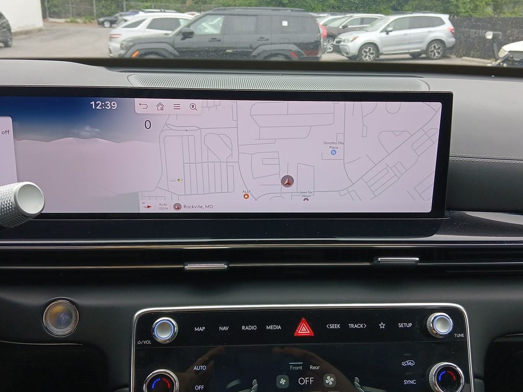 2025 Genesis GV80 2.5T
