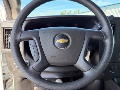 2025 Chevrolet Express LT Passenger