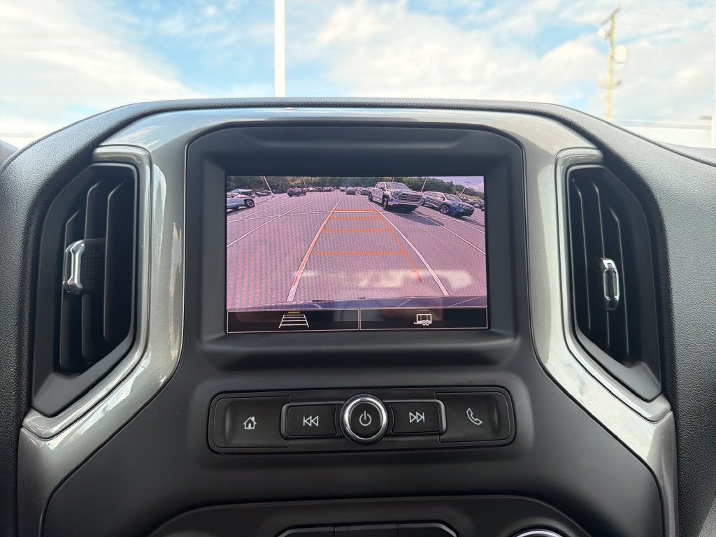2023 Chevrolet Silverado Custom