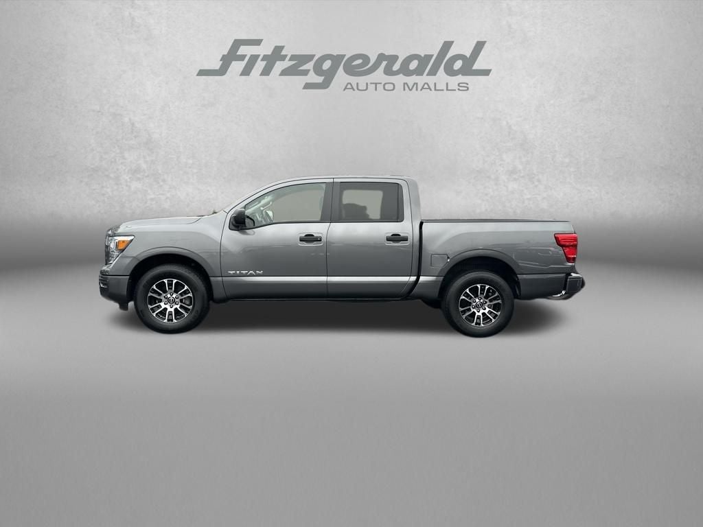 2024 Nissan Titan SV
