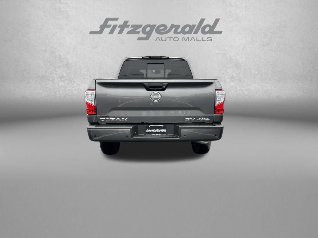 2024 Nissan Titan SV
