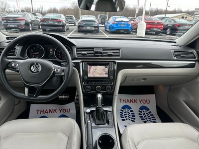 2019 Volkswagen Passat 2.0T SE R-Line
