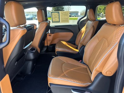 2023 Chrysler Pacifica Pinnacle