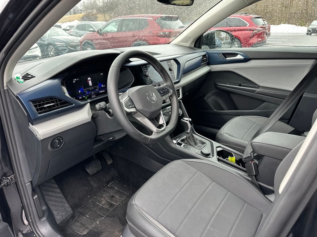 2024 Volkswagen Taos 1.5T SE