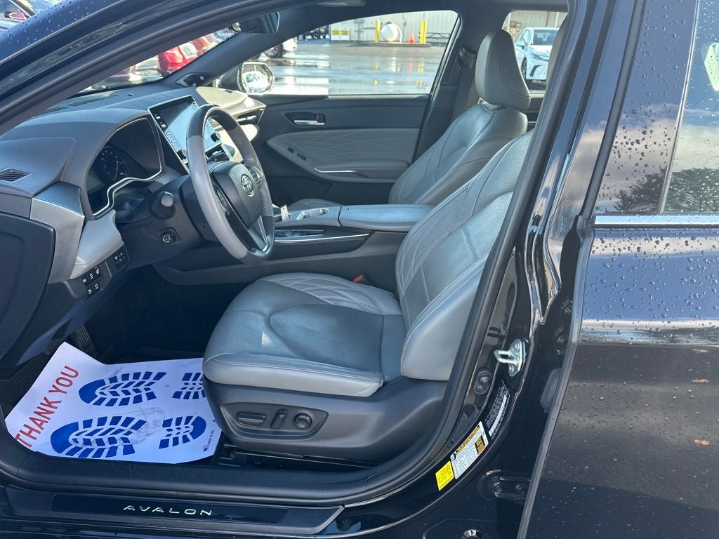2020 Toyota AVALON HYBRID Limited