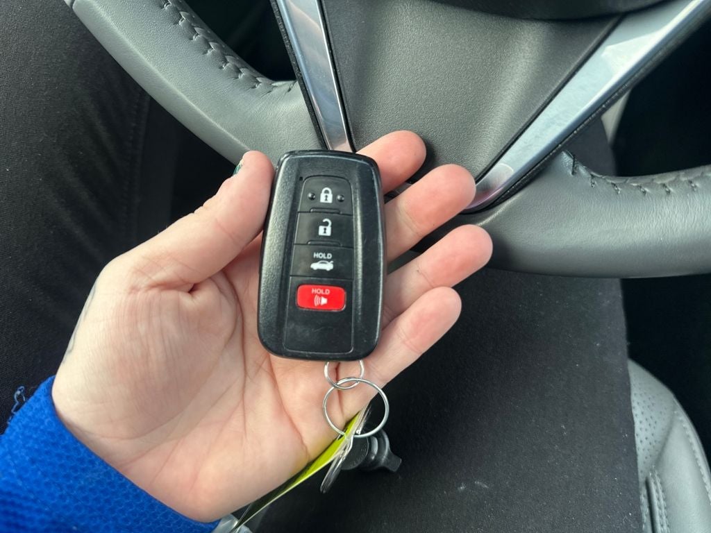 2020 Toyota AVALON HYBRID Limited