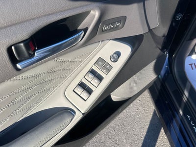 2022 Toyota Avalon Hybrid Limited