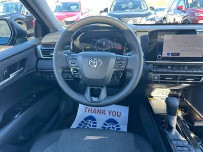 2025 Toyota CAMRY LE