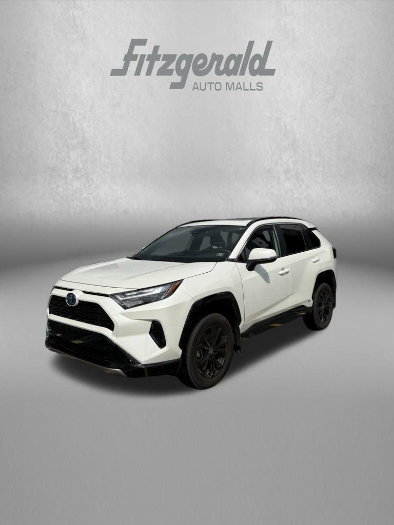 2022 Toyota RAV4 HYBRID SE