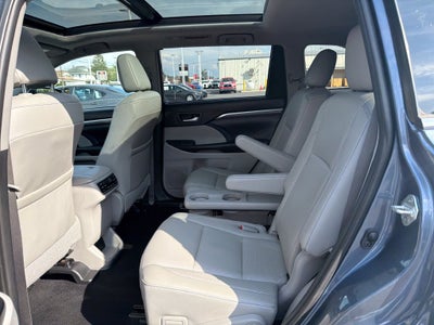 2019 Toyota Highlander Limited Platinum