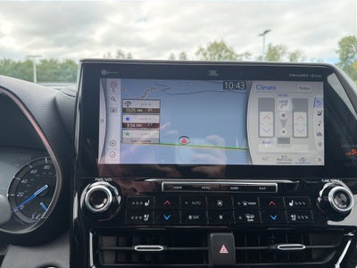 2021 Toyota Highlander Hybrid Platinum