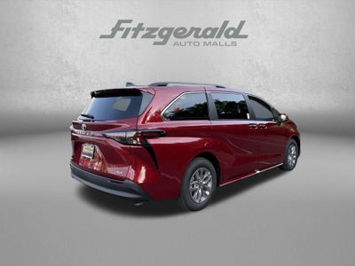 2026 Toyota Sienna XLE 7 Passenger