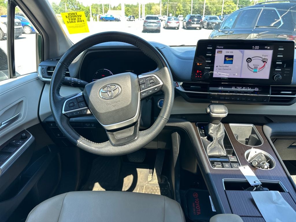2023 Toyota Sienna XLE 7 Passenger