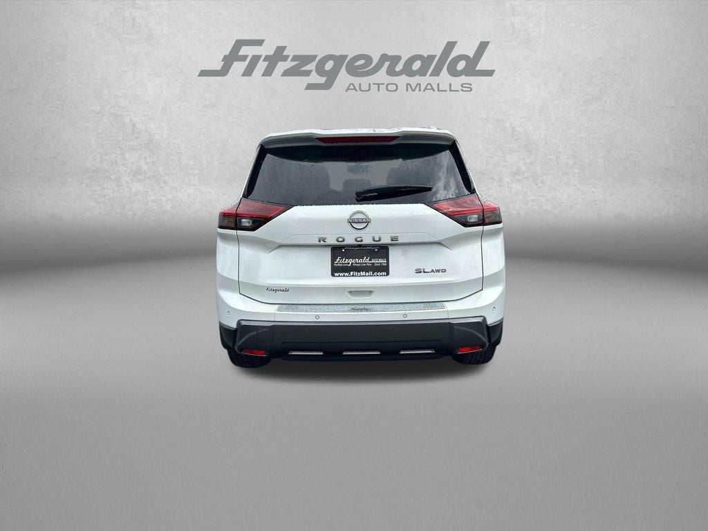 2025 Nissan Rogue SL