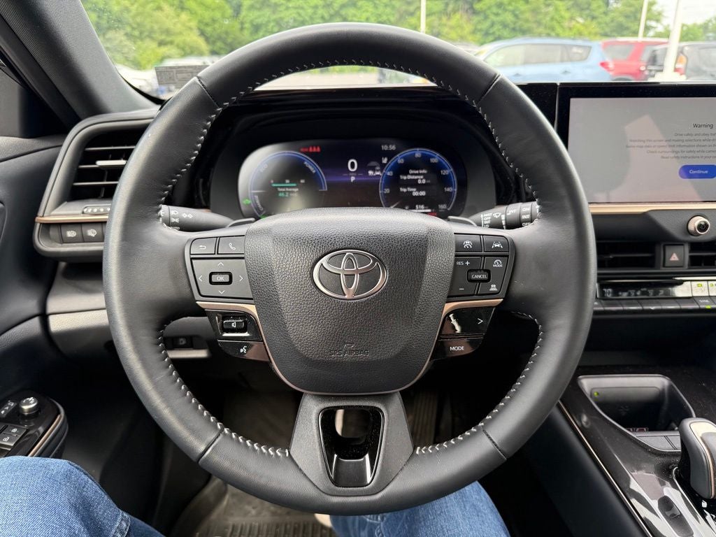 2025 Toyota Toyota Crown Signia XLE