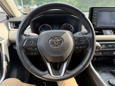 2022 Toyota RAV4 Hybrid XLE Premium