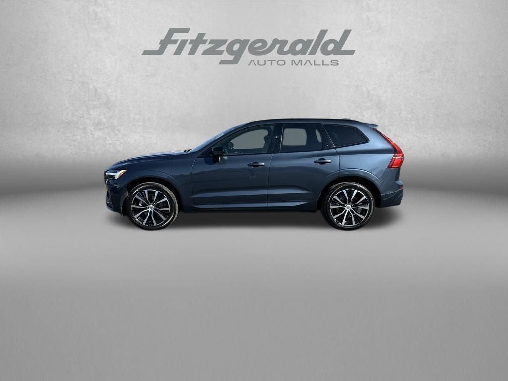 2024 Volvo XC60 B5 Plus Dark Theme