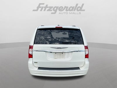 2013 Chrysler Town & Country Touring