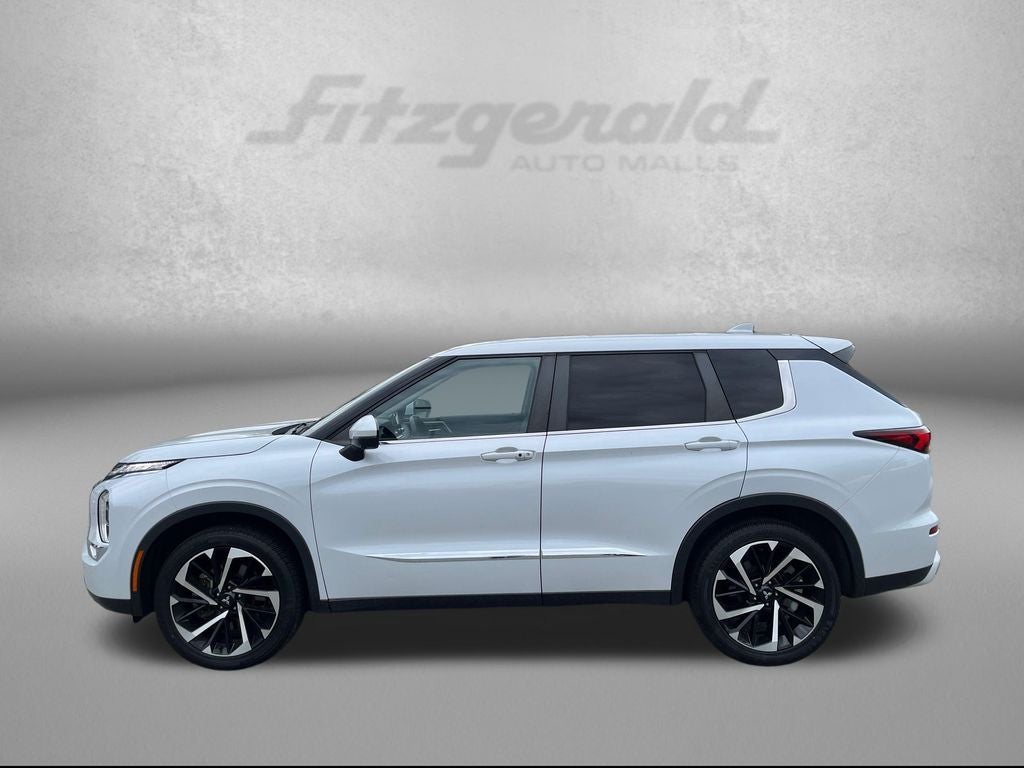 2022 Mitsubishi Outlander SE