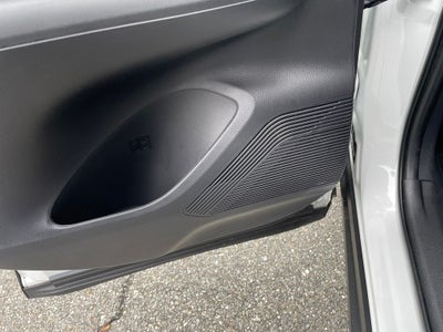 2024 Toyota Venza LE