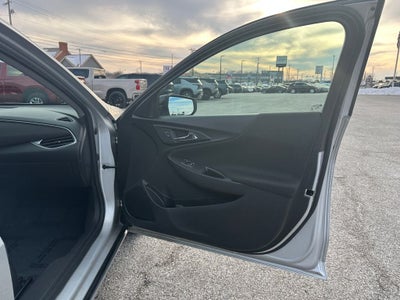 2022 Chevrolet Malibu FWD LT