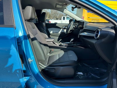 2025 Chevrolet Trax FWD LT