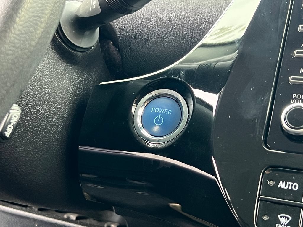 2022 Toyota Prius XLE