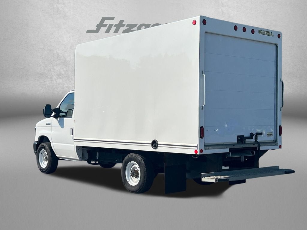 2024 Ford E-Series Cutaway E-350