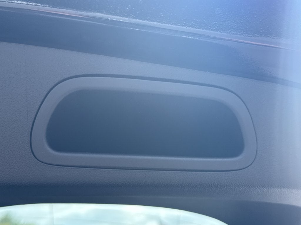2027 Chevrolet Bolt RS - Photo 10