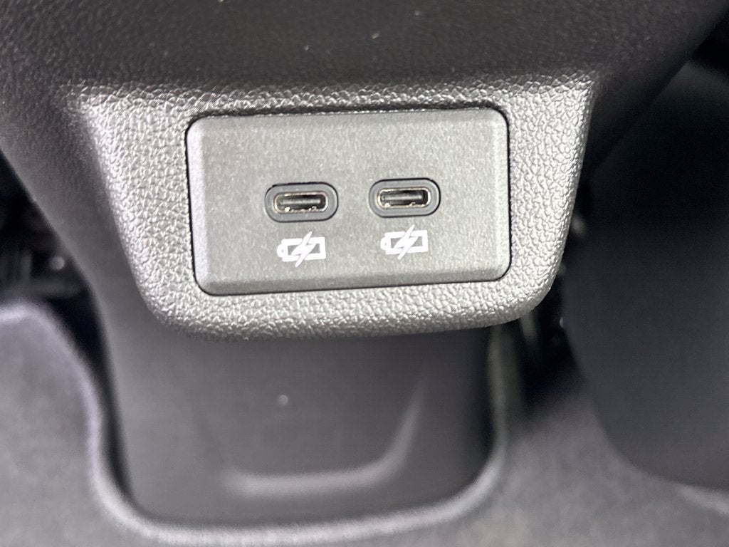 2027 Chevrolet Bolt RS - Photo 15