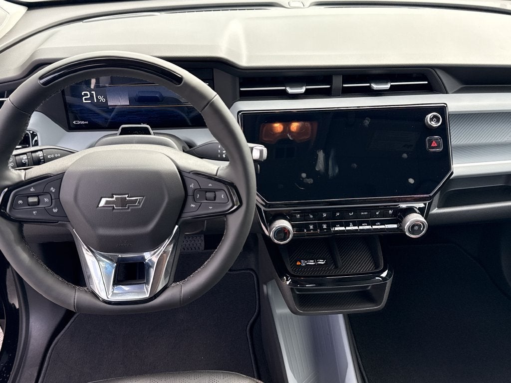 2027 Chevrolet Bolt RS - Photo 16
