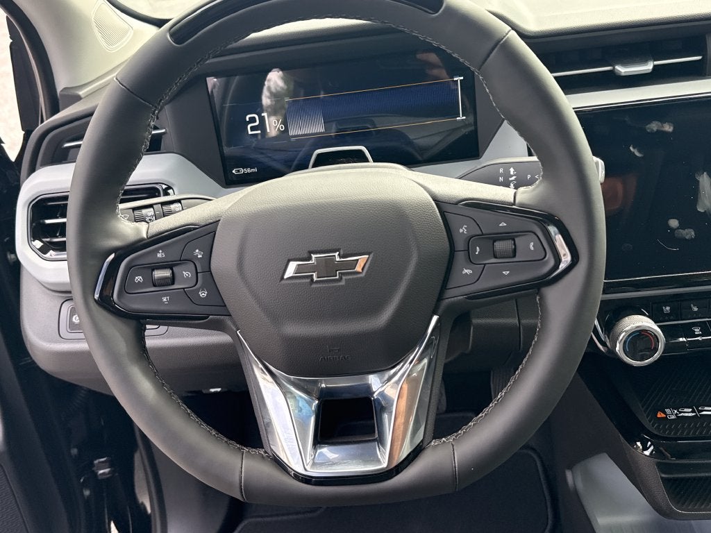 2027 Chevrolet Bolt RS - Photo 17