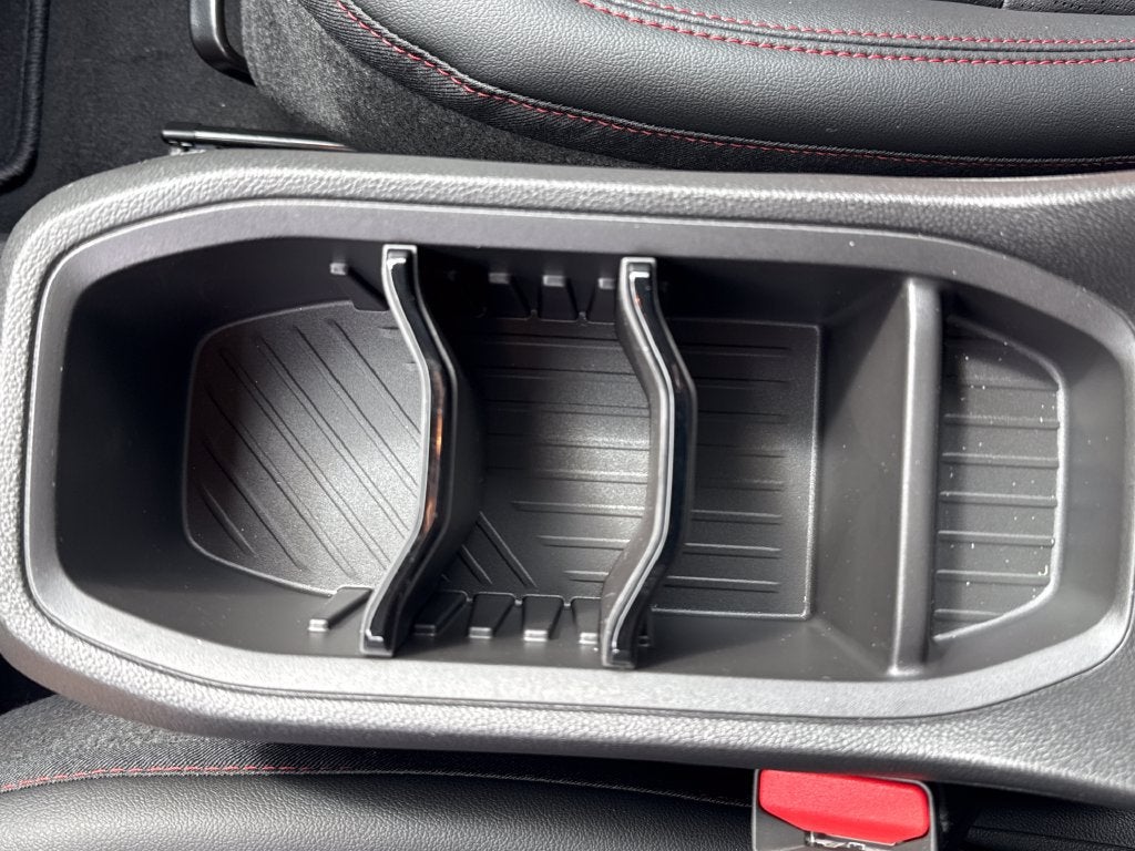 2027 Chevrolet Bolt RS - Photo 18