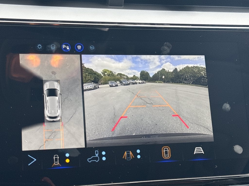 2027 Chevrolet Bolt RS - Photo 21