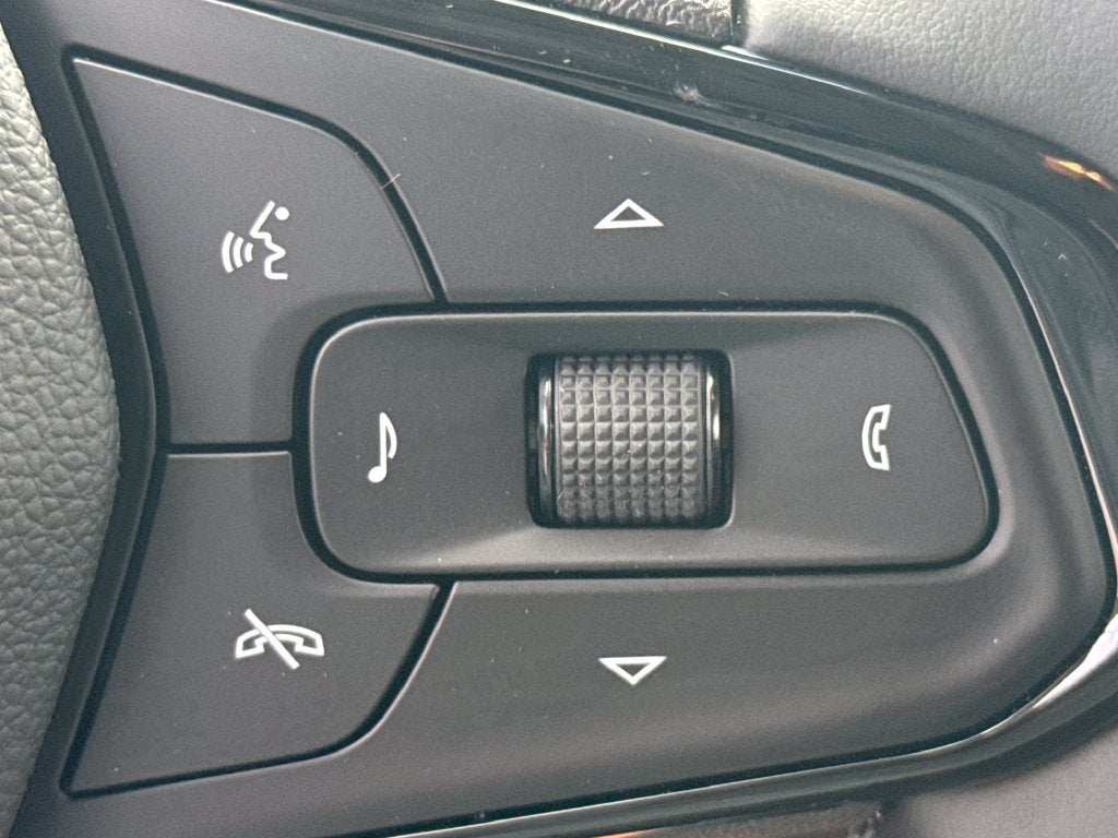 2027 Chevrolet Bolt RS - Photo 23