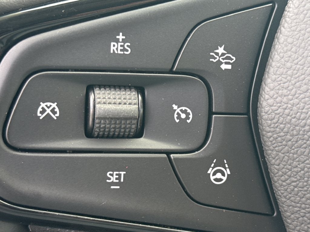 2027 Chevrolet Bolt RS - Photo 24
