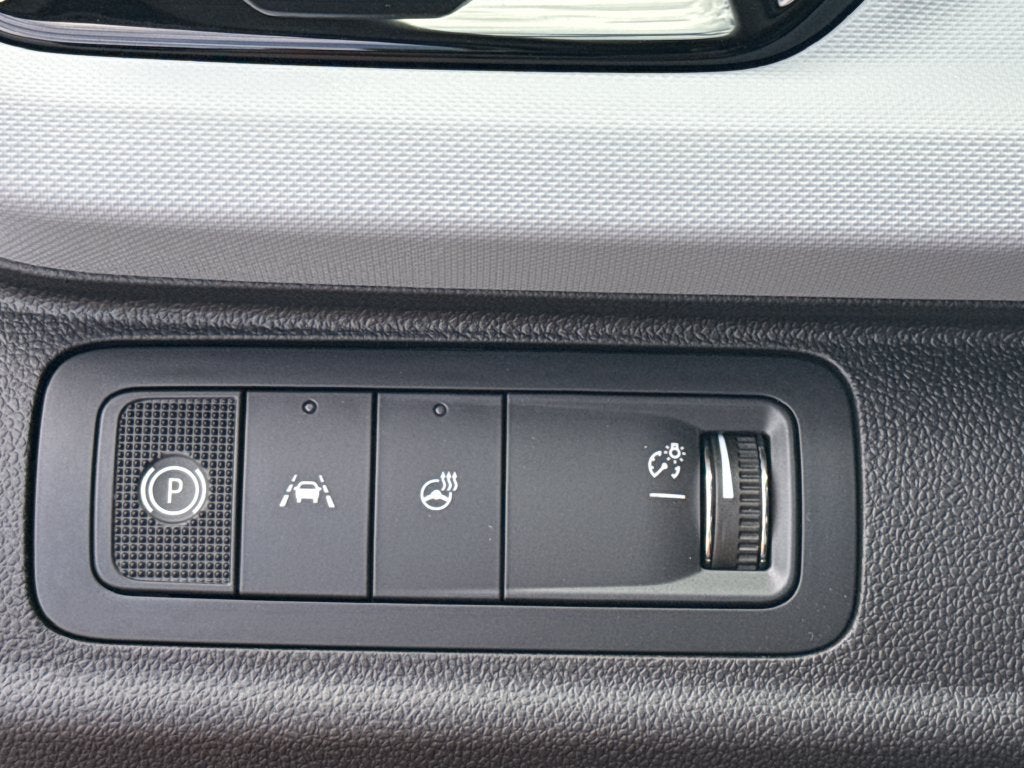 2027 Chevrolet Bolt RS - Photo 28