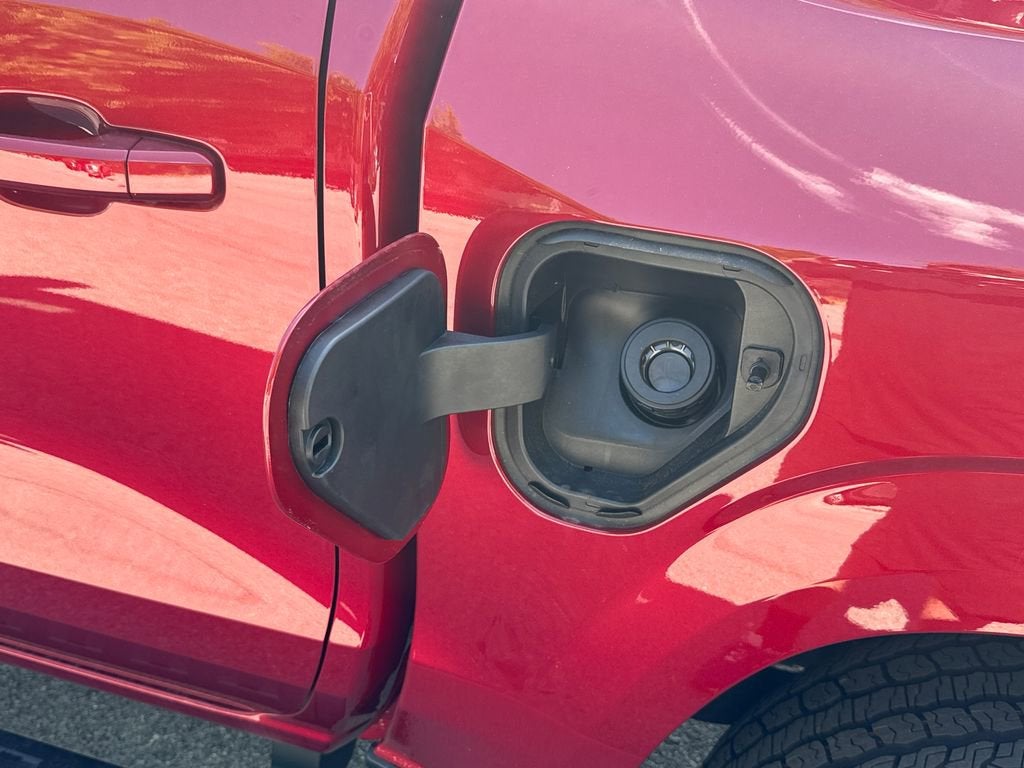 2026 Chevrolet Colorado Z71 - Photo 14
