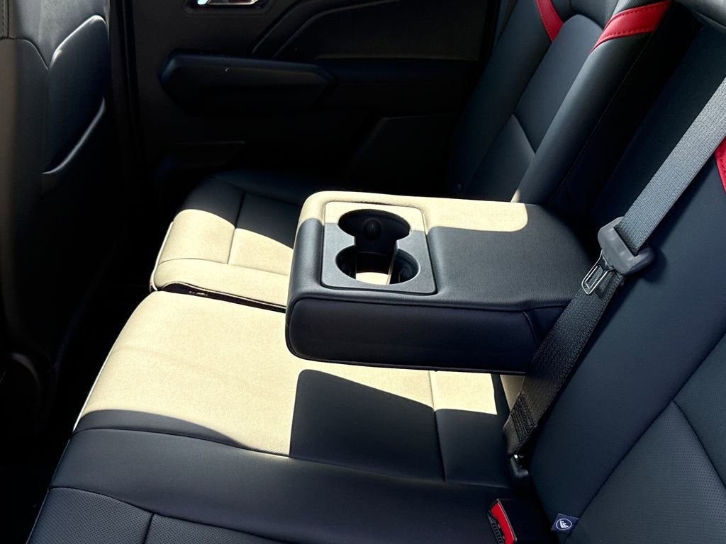 2026 Chevrolet Colorado Z71 - Photo 24
