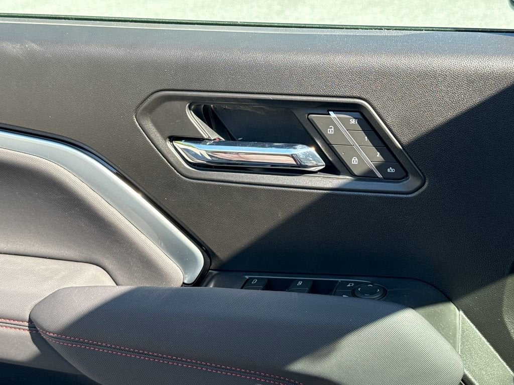 2026 Chevrolet Colorado Z71 - Photo 40