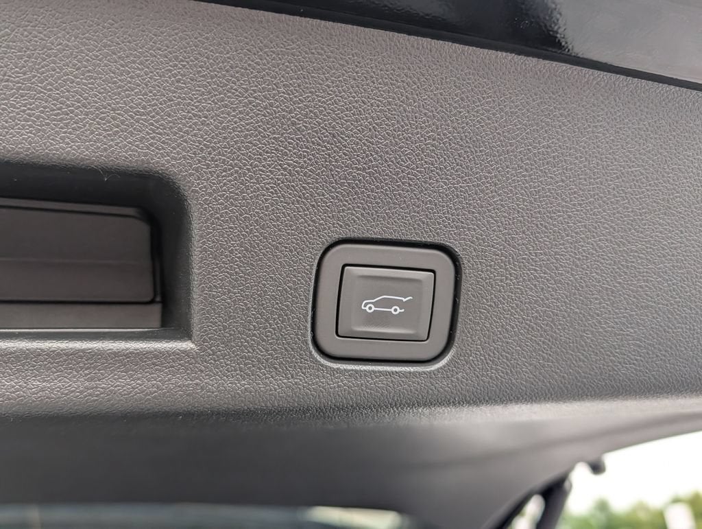 2026 Chevrolet Traverse LT - Photo 22